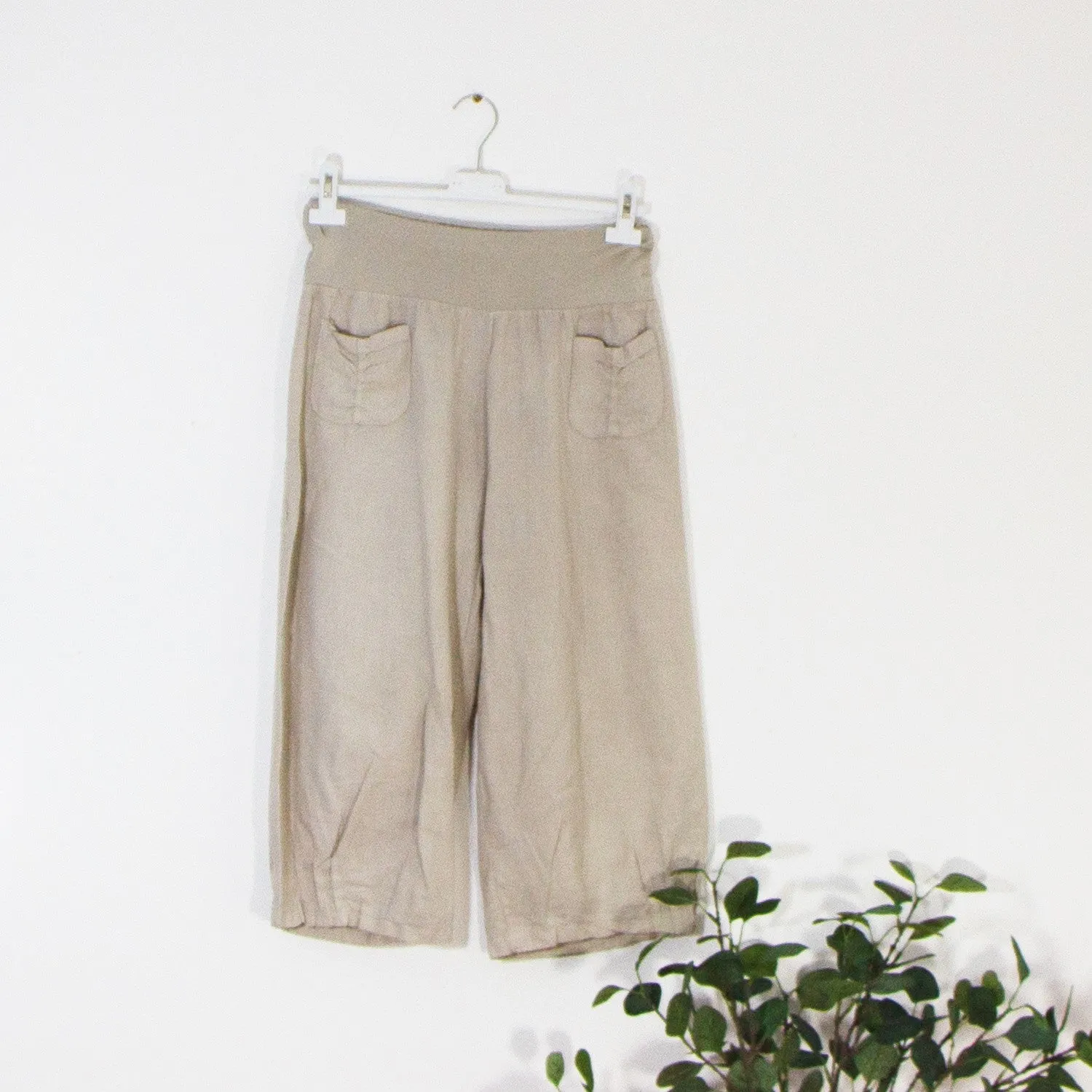 Linen culottes with elasticated waist and little pocket detail